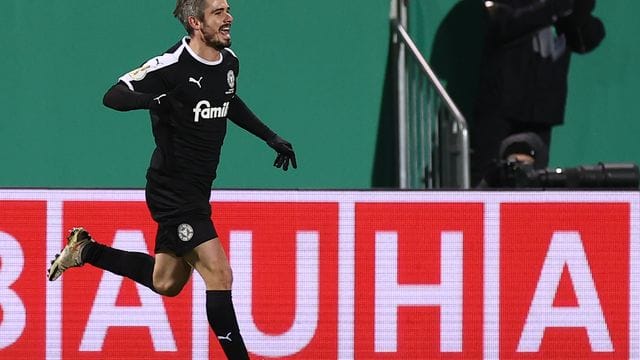 Kieler Pokalheld gegen die Bayern: Fin Bartels.