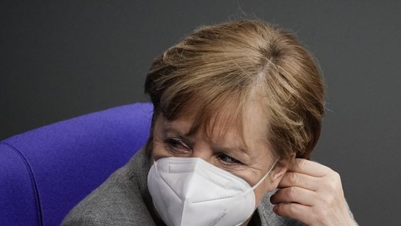 Einen Termin für die nächste Runde mit den Regierungschefs der Länder nannte Bundeskanzlerin Angela Merkel nicht.