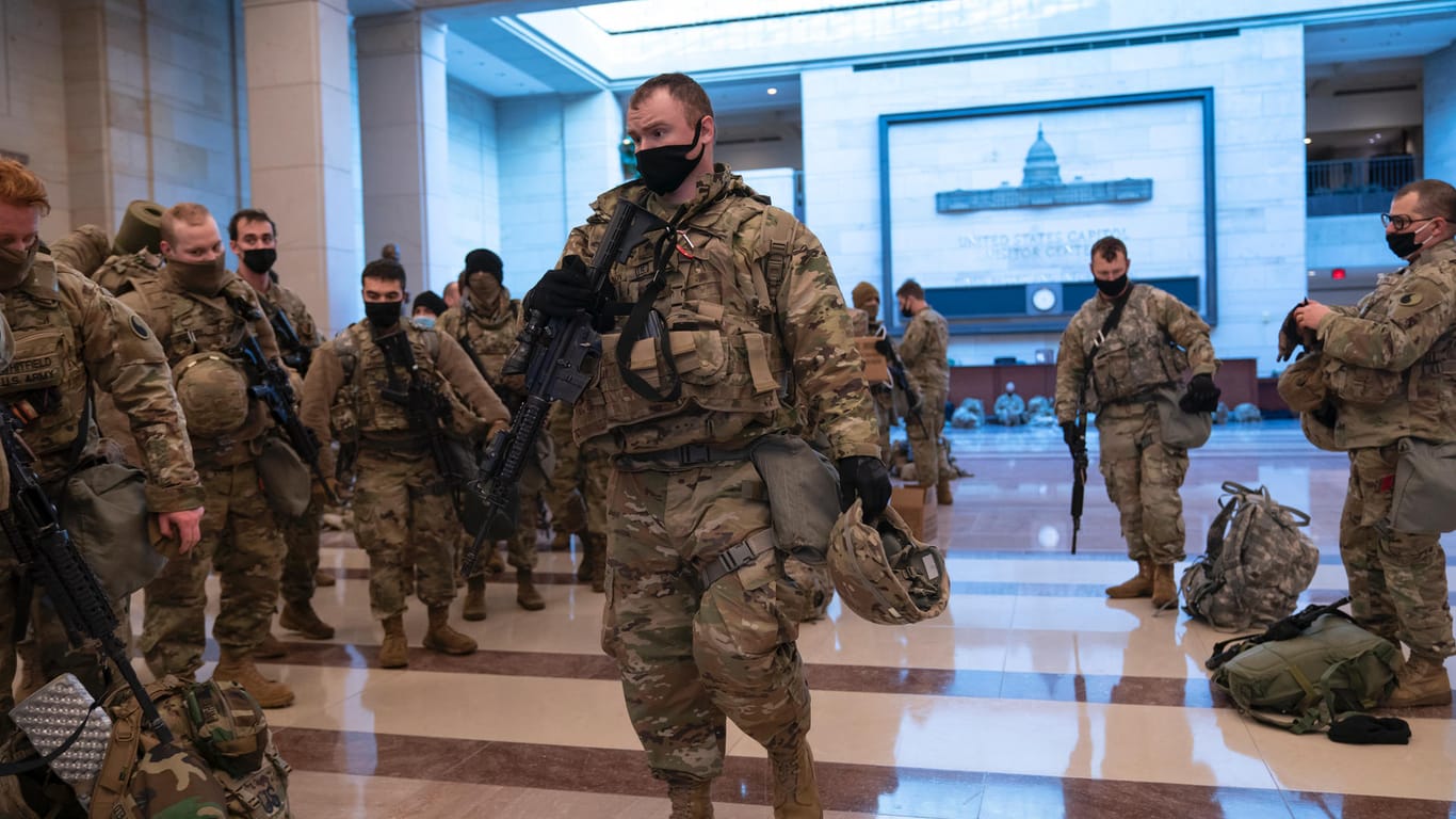 Nationalgarde im US-Kapitol: Das FBI warnt vor Gewaltakten rund um Joe Bidens Vereidigung als US-Präsident.