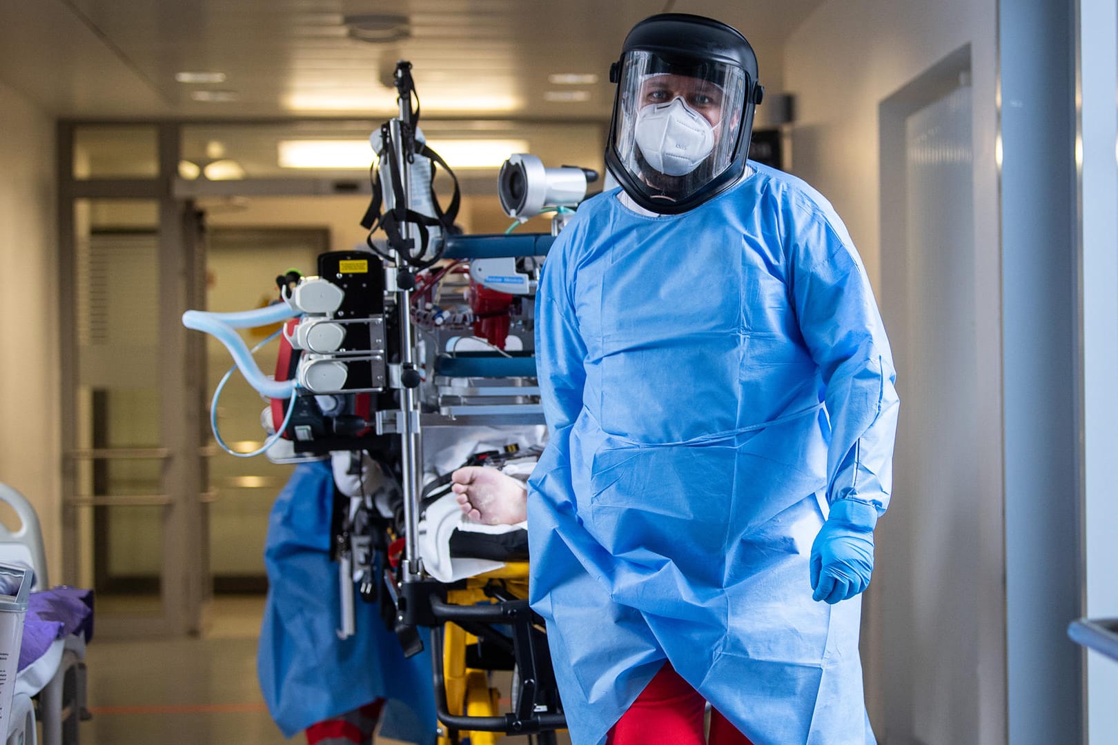 Eine Intensivstation in Baden-Württemberg: Deutschland verzeichnet mehr als zwei Millionen Infektionen mit dem Coronavirus.