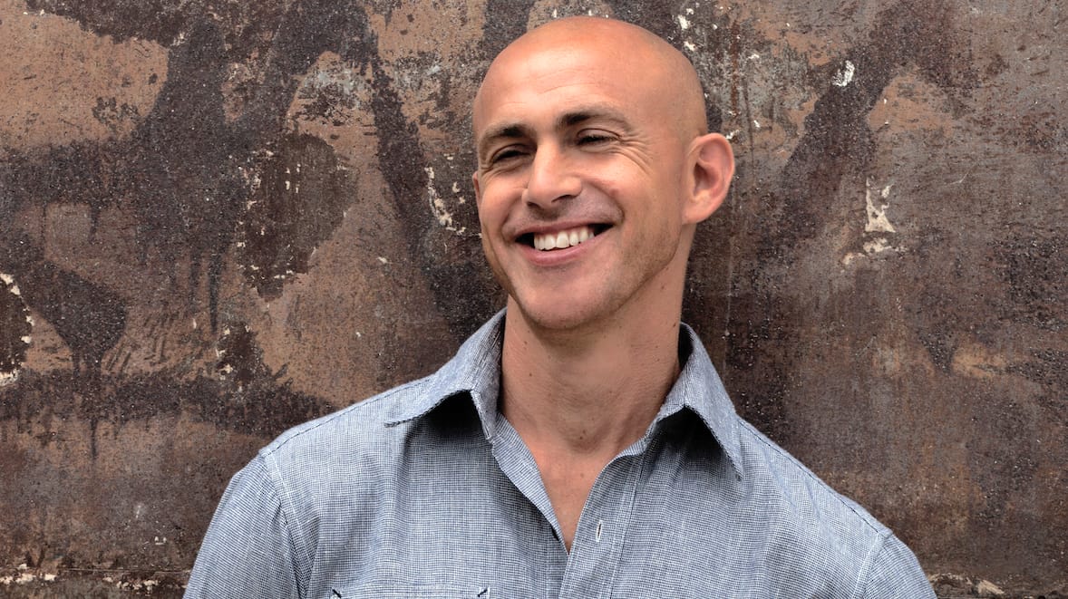 Andy Puddicombe: Der Gründer der App "Headspace" hat einige Jahre als Mönch gelebt. In dieser Zeit meditierte er schon mal 18 Stunden am Stück.