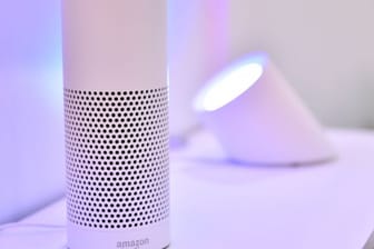 Amazon macht Alexa-Technik für fremde Sprachassistenten verfügbar.