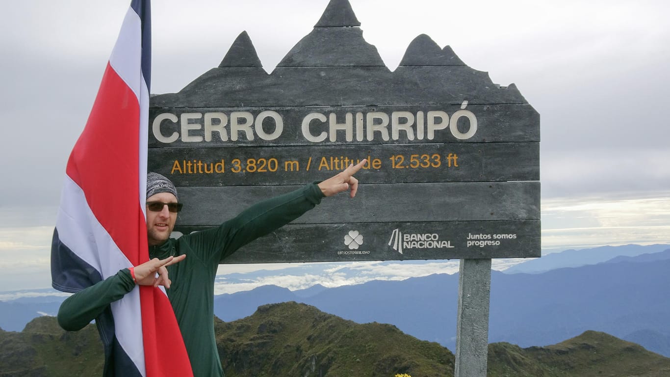 Mark Hegedüs im Nationalpark Chirripo: Der 44-Jährige freut sich auf dem höchsten Berg Costa Ricas, dem Cerro Chirripo.