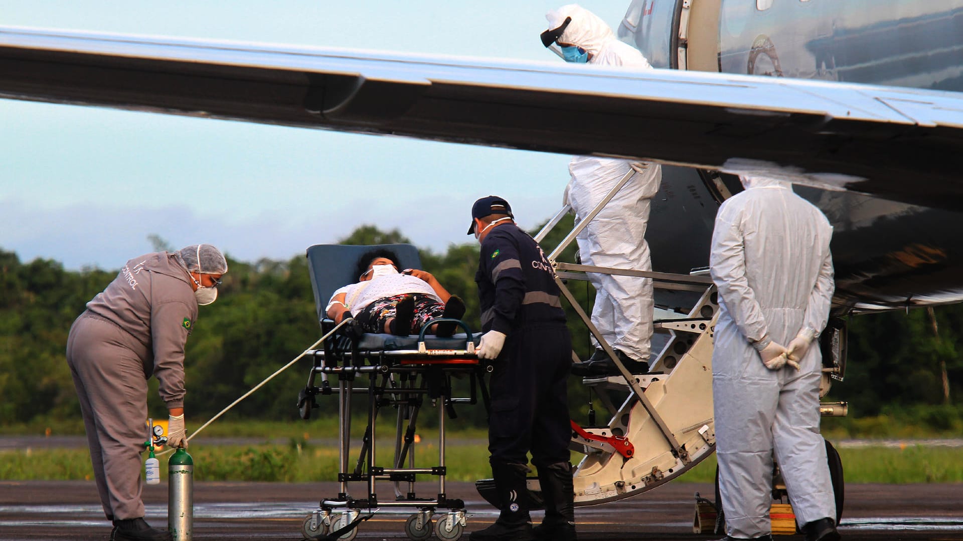 Krankentransport am Flughafen Ponta Pelada