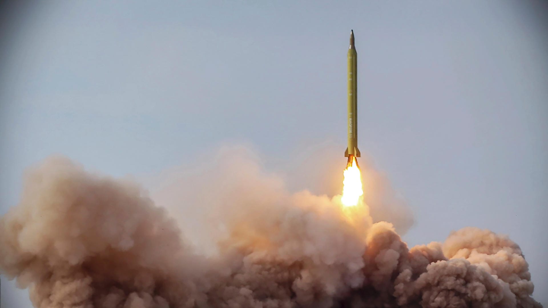 Iran testet Raketen am Persischen Golf, das Foto stellten die Revolutionsgarden zur Verfügung.