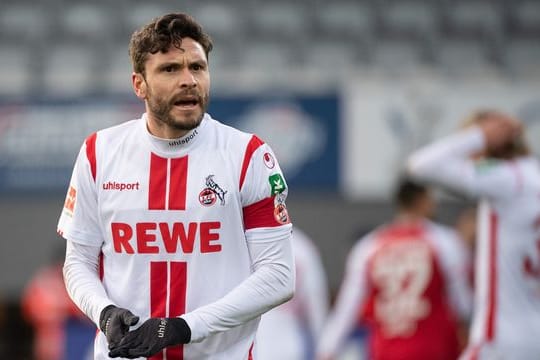 Jonas Hector war beim 0:0 gegen Hertha BSC nach einem Luftzweikampf in der 69.