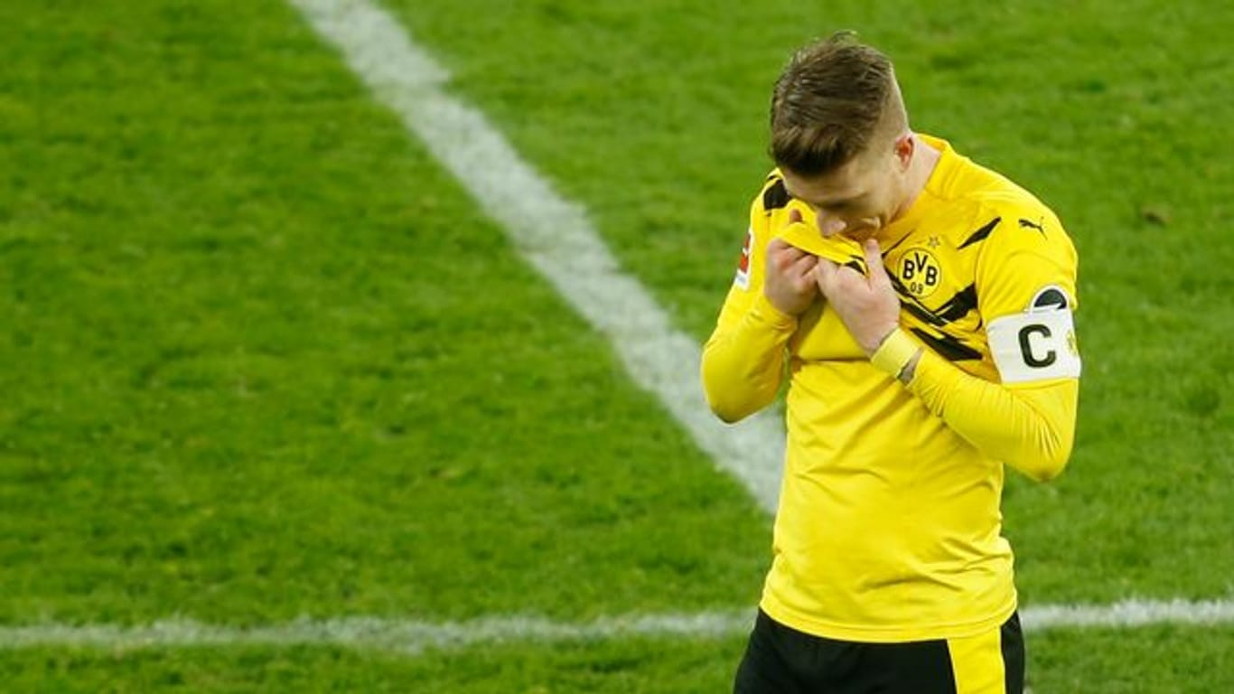 Dortmunds Marco Reus war nach dem Spiel untröstlich - beim Zwischenstand von 1:1 verschoss er einen Foulelfmeter.