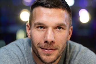 Eine Rückkehr zum FC Köln "ist aktuell kein Thema" für Lukas Podolski, "die müssen da durch.