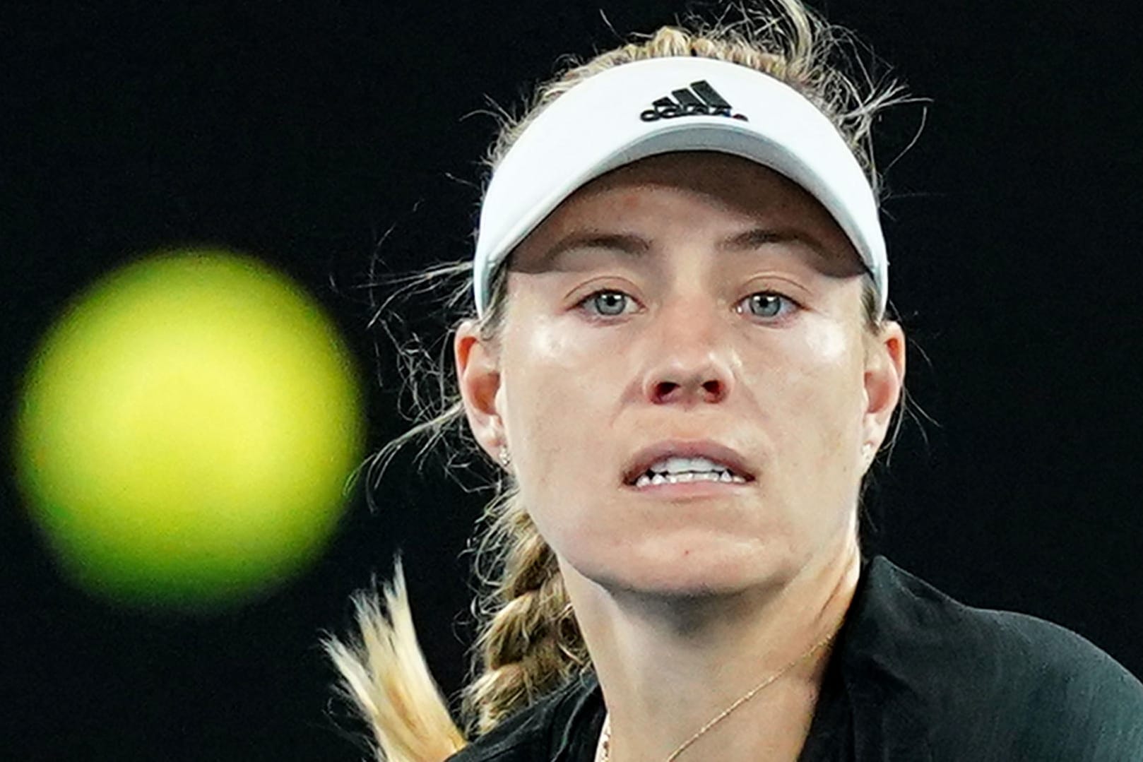 Angelique Kerber: Das deutsche Tennis-Ass muss in ihrem Hotel-Zimmer bleiben.