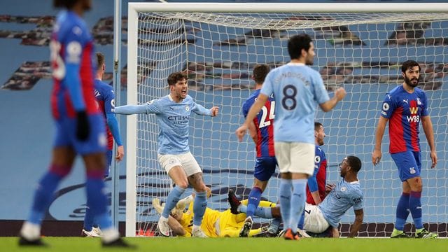 Citys John Stones (2. Citys John Stones (2.