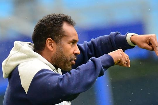 Strebt mit dem Hamburger SV den Aufstieg an: Trainer Daniel Thioune.