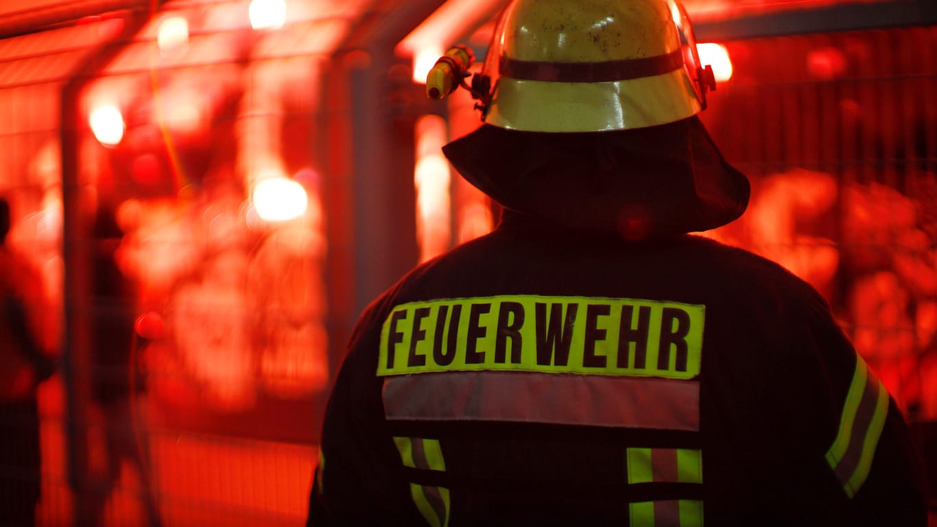 Die Dortmunder Feuerwehr im Einsatz: Die Corona-Pandemie hat den Dienstalltag der Einsatzkräfte stark verändert.