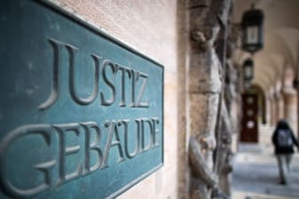 Das Justizgebäude des Landgerichts Nürnberg-Fürth (Symbolbild): Ein Bauer kann seinen Fehlkauf nicht zurückgeben.