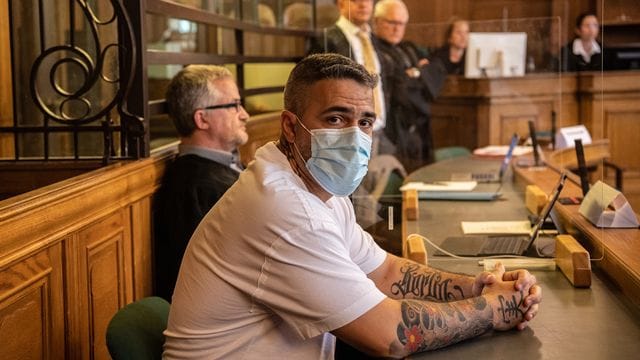 Anis Mohamed Youssef Ferchichi, bekannt als Rapper Bushido: Er hat erneut gegen Clanchef Arafat Abou-Chaker ausgesagt. Anis Mohamed Youssef Ferchichi, bekannt als Rapper Bushido: Er hat erneut gegen Clanchef Arafat Abou-Chaker ausgesagt.