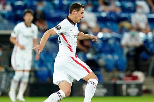 Wechselt auf Leihbasis zum FSV Mainz 05: Frankfurts Dominik Kohr am Ball.