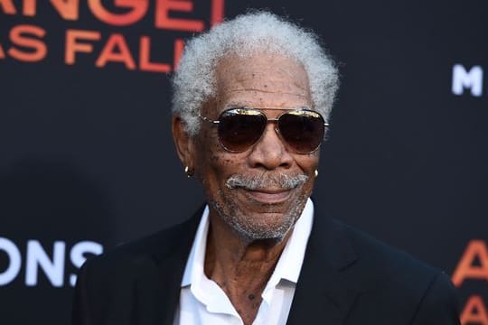 Morgan Freeman erinnert an den Bürgerrechtler Martin Luther King.