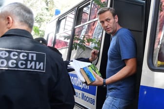 Kremlkritiker Alexej Nawalny (Archivfoto): Er ist in einem berüchtigten Moskauer Gefängnis untergebracht worden.