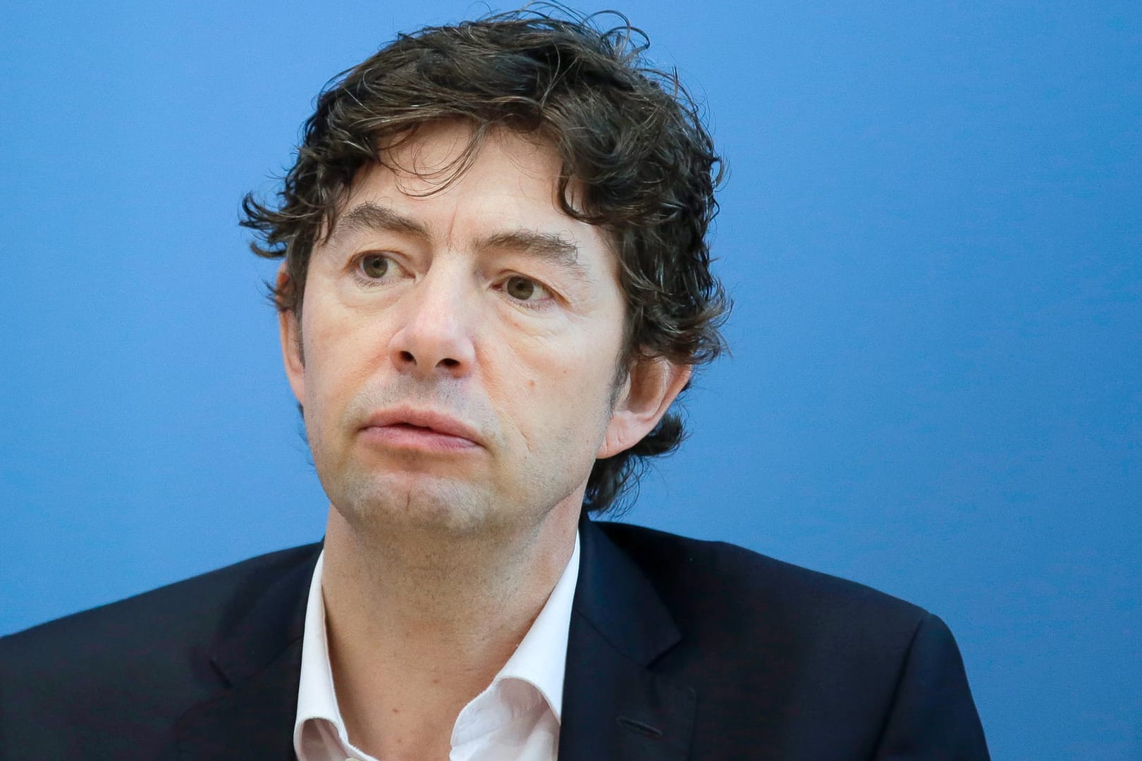 Christian Drosten: Der Virologe sieht jetzt das Zeitfenster, um die Ausbreitung der Corona-Mutation zu verhindern (Archivbild).