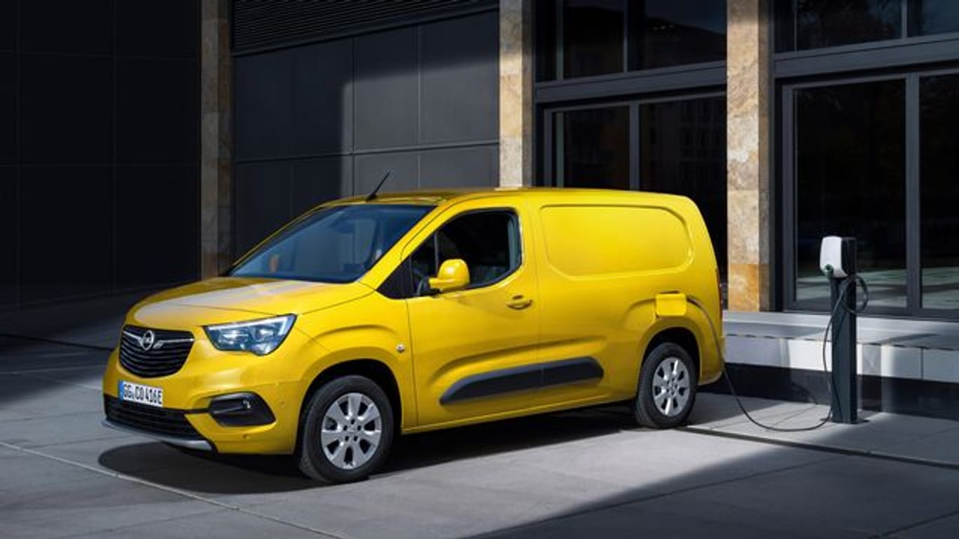 Elektrokasten: Der Opel Combo kommt in der e-Cargo-Version mit einer Akkufüllung bis zu 275 Kilometer weit.