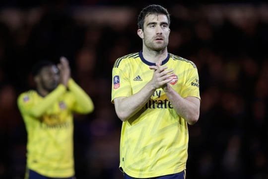 Sucht einen neuen Verein: Sokratis Papastathopoulos (r) wurde FC Arsenal freigestellt.