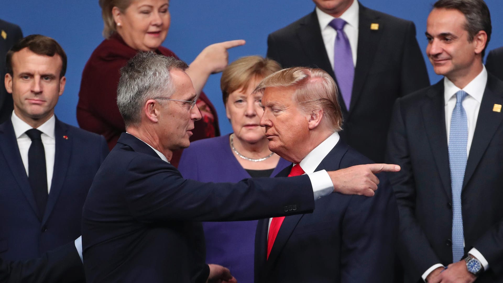 Jens Stoltenberg (v.l.) und Donald Trump: Bei einem Treffen in England blieben die Richtungen unklar.