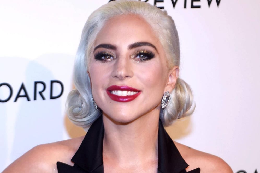 Lady Gaga: Die Sängerin sorgt immer wieder mit ihren Outfits für Aufsehen.