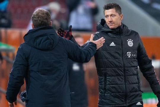 Wurde vorsichtshalber ausgewechselt: Robert Lewandowski nach dem Spiel.