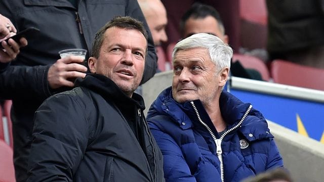 Könnte sich Lothar Matthäus gut als Bundestrainer vorstellen: Armin Veh (r).