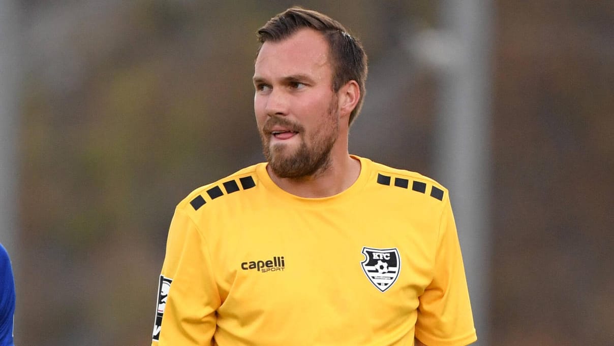 Kevin Großkreutz: Noch im Sommer spielte er für Uerdingen, nun soll er vor einem Wechsel in die sechste Liga stehen. Kevin Großkreutz: Noch im Sommer spielte er für Uerdingen, nun soll er vor einem Wechsel in die sechste Liga stehen.