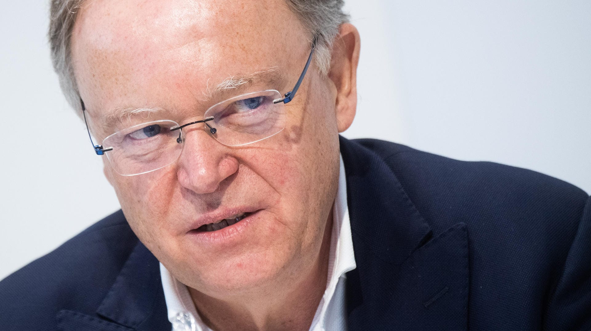 Stephan Weil (SPD) (Archivbild): Bei "Markus Lanz" argumentierte Niedersachsens Ministerpräsident gegen "Zero Covid". Stephan Weil (SPD) (Archivbild): Bei "Markus Lanz" argumentierte Niedersachsens Ministerpräsident gegen "Zero Covid".