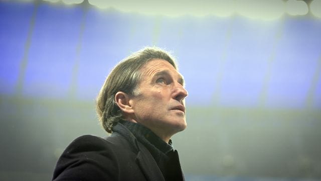 In Berlin könnte es für Bruno Labbadia eng werden, kampflos aufgeben will der erfahrene Trainer von Hertha BSC aber nicht. In Berlin könnte es für Bruno Labbadia eng werden, kampflos aufgeben will der erfahrene Trainer von Hertha BSC aber nicht.