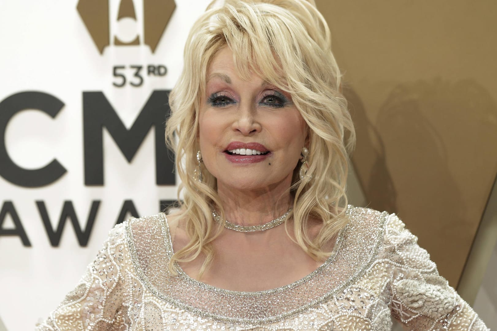 Dolly Parton: Die Sängerin trauert um ihren Bruder Randy.