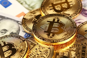 Physische Bitcoins: Viele Anhänger glauben an Bitcoin als alternative Währung.