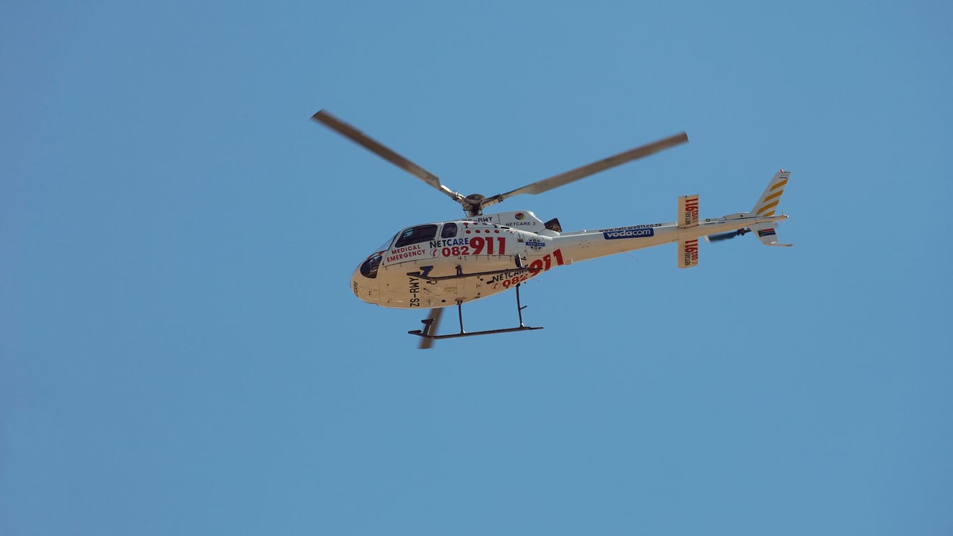Helikopter des Netcare 911-Teams: Ein Rettungshubschrauber wie dieser ist in Südafrika abgestürzt.