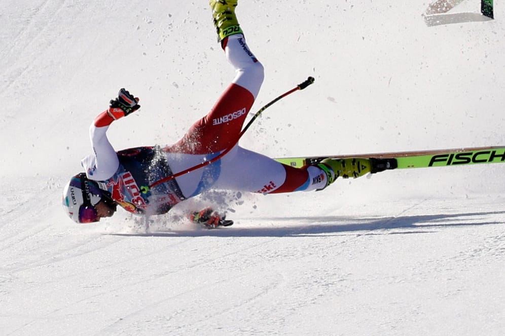 Horrorsturz auf der Streif: Urs Kryenbühl verlor kurz vor dem Ziel die Kontrolle über seine Skier.