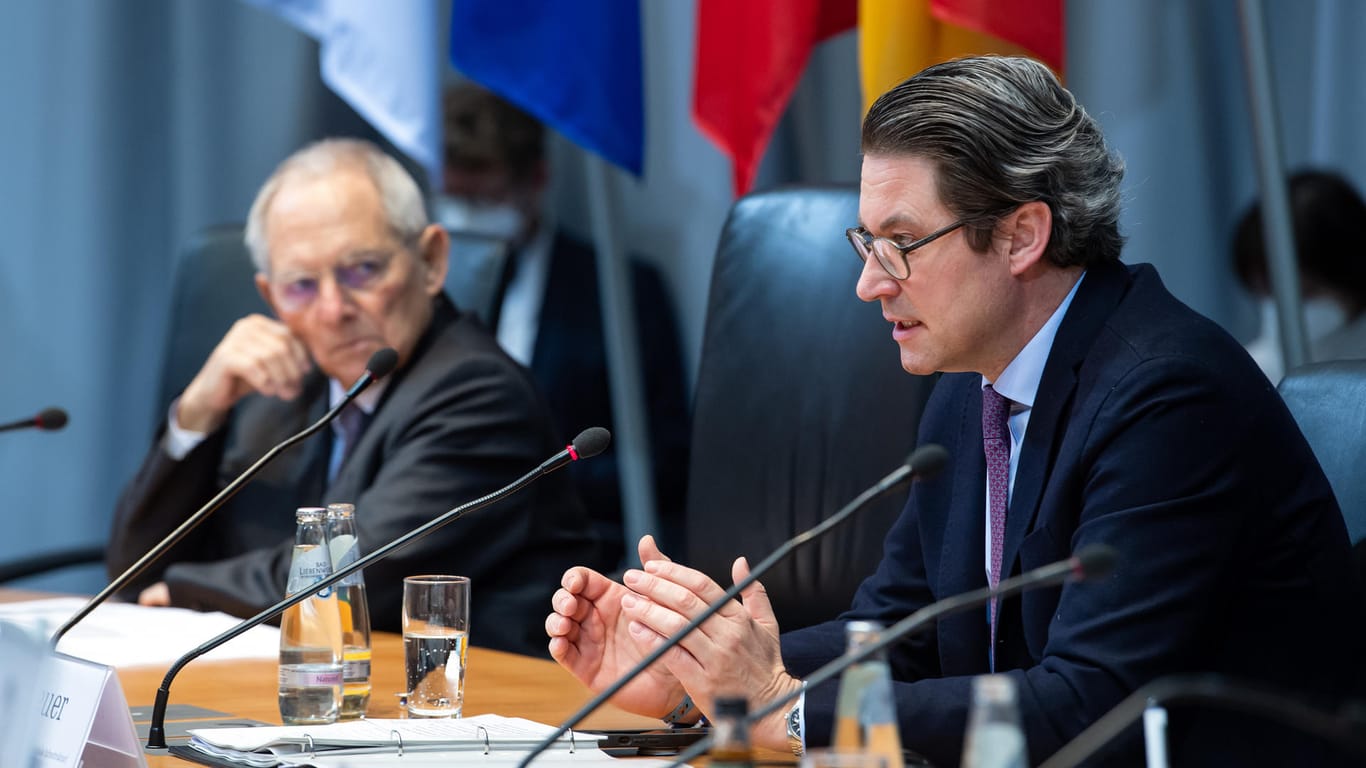 Andreas Scheuer (CSU) und Wolfgang Schäuble (CDU) bei der Online-Sitzung: Plötzlich brach Jubel aus.