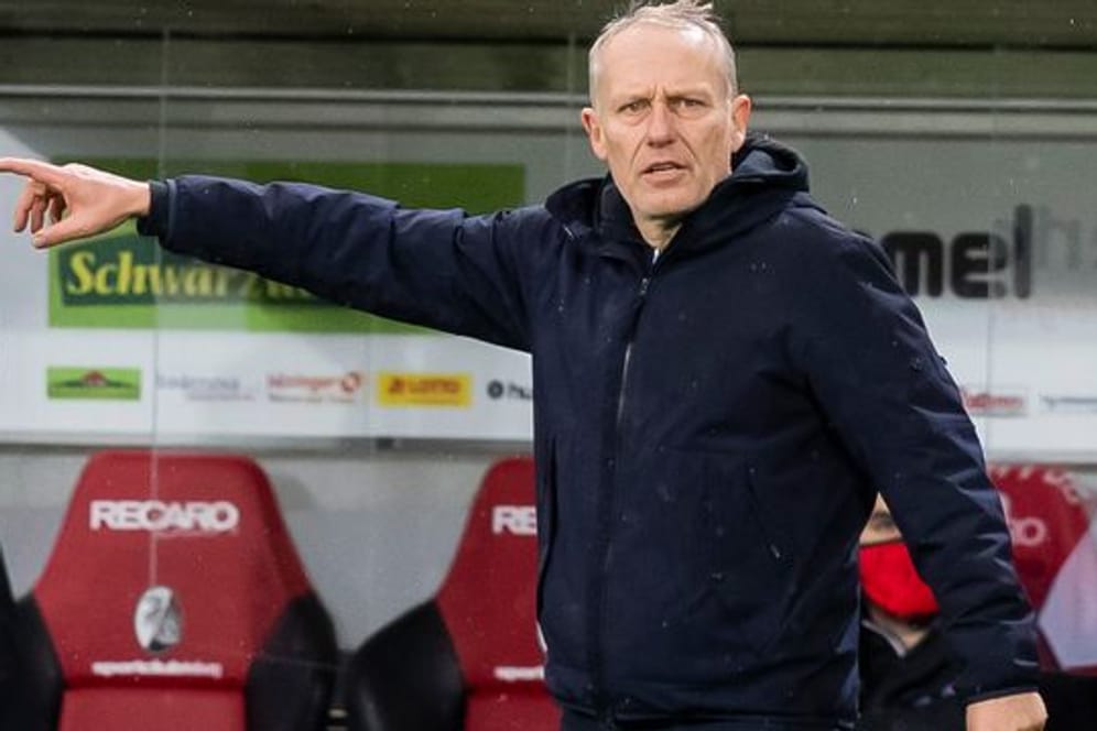 Fühlt sich in Freiburg weiterhin wohl: SC-Coach Christian Streich.