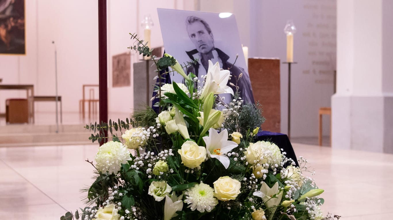 Rosenheim, Bayern: In seinem Geburtsort fand eine Trauerfeier für den verstorbenen Magier Siegfried Fischbacher statt.