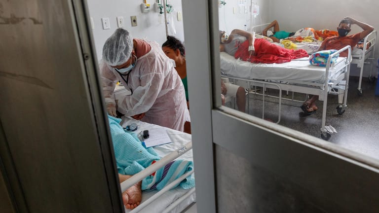 Corona-Patienten in Tefé: In den abgelegeneren Gebieten im Bundesstaat Amazonas gibt es zwar Krankenhäuser – aber keine Intensivstationen.