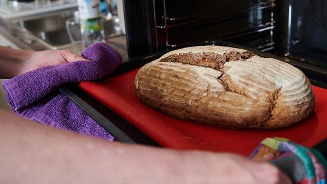 Brotbacken: Im Lockdown ist es für viele ein neues Hobby geworden.