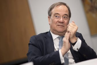 Armin Laschet, Ministerpräsident von Nordrhein-Westfalen: Er hält eine langfristige Corona-Strategie für schwierig.
