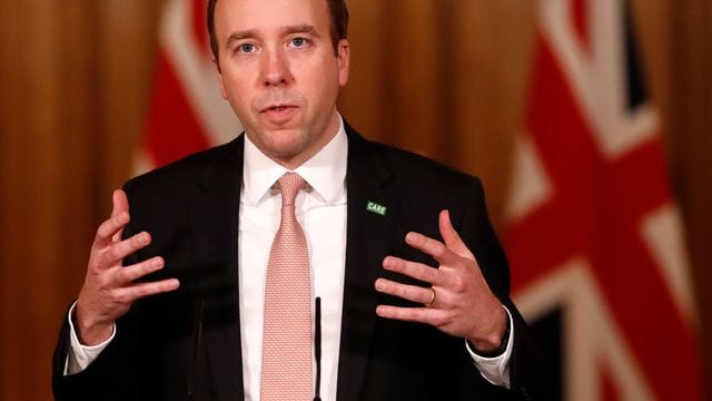 Matt Hancock, Gesundheitsminister von Großbritannien, rudert in der Causa Corona-Mutation zurück. Matt Hancock, Gesundheitsminister von Großbritannien, rudert in der Causa Corona-Mutation zurück.