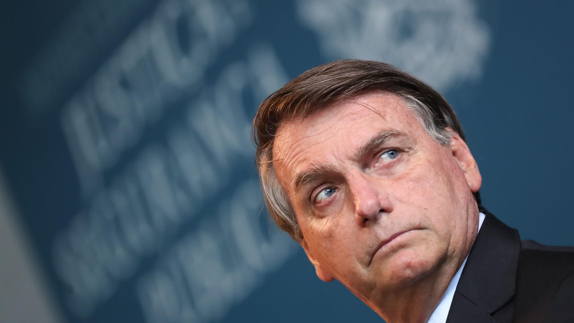 Jair Bolsonaro: Der brasilianische Präsident steht immer wieder in der Kritik, die Rechte indigener Völker zu missachten.