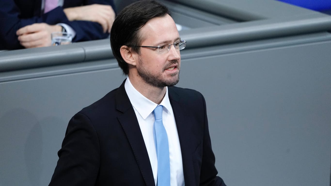 Dirk Wiese: Der stellvertretende SPD-Fraktionschef findet Schwesigs Kritik "berechtigt", Ziemiaks Attacken "verzweifelt".
