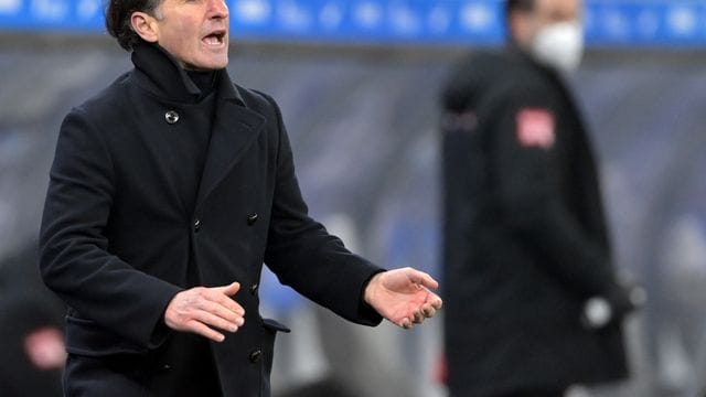 Laut einem Bericht der "Bild" steht Herthas Trainer Bruno Labbadia vor dem Aus.