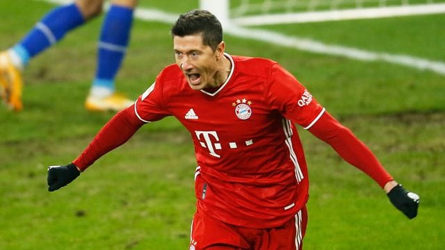 Eine Klasse für sich: Bayern-Stürmer Robert Lewandowski. Eine Klasse für sich: Bayern-Stürmer Robert Lewandowski.