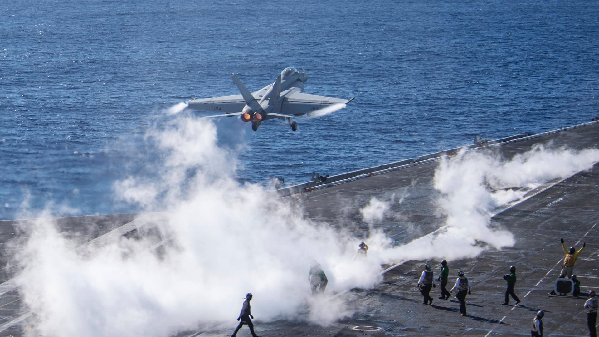 Flugzeugträger "USS Theodore Roosevelt": Nicht nur er verärgert die Regierung in China.