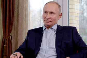 Präsident Wladimir Putin: Russlands Staatschef bezog am Montag persönlich Stellung zu Korruptionsvorwürfen.