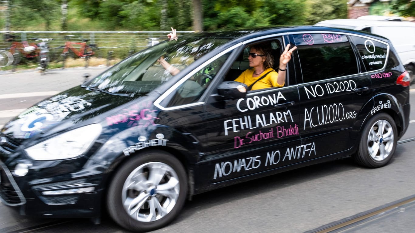 Ein Autokorso gegen die Corona-Maßnahmen in Berlin: Auch in Düsseldorf fand eine solche Demonstration nun statt.