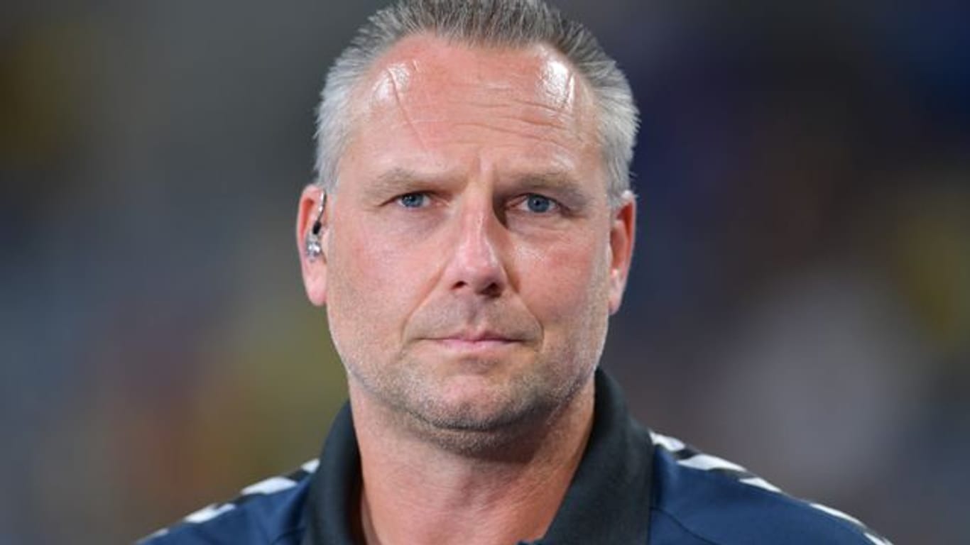 Christian Schwarzer kritisiert die forschen Ziele der deutschen Handballer.
